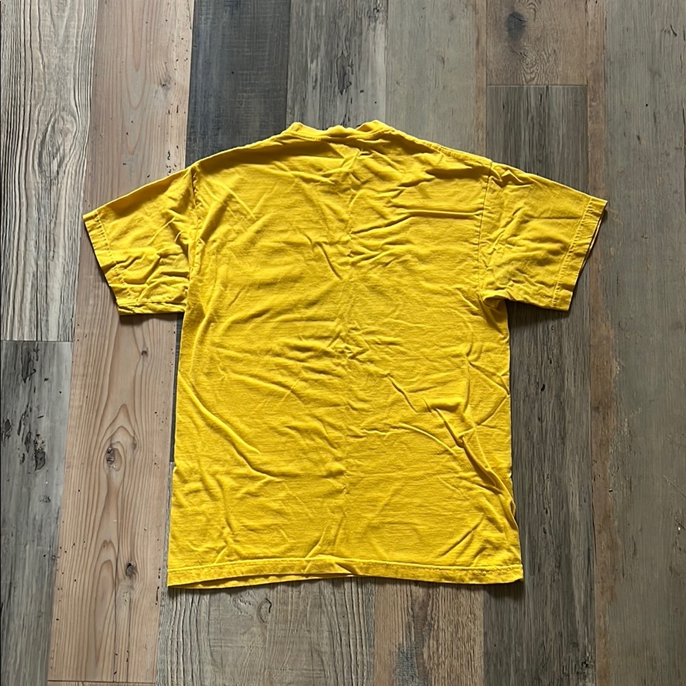 Madrid España Yellow Graphic T-Shirt Size: Small (Unisex) - Picture 10 of 14